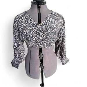 Navy Floral V-Neck Cropped Blouse
